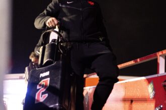 Vasco desembarca em Medellín para compromisso internacional