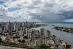 Recife enfrenta instabilidade climática com sol e pancadas de chuva nesta terça-feira
