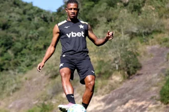 Palmeiras intensifica negociações por Danilo no Rio; Zenit entra na disputa com oferta milionária
