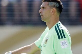 Dibu Martínez avalia futuro na seleção argentina após derrota em final