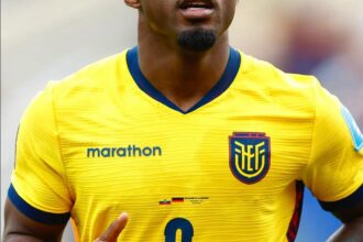 Vasco negocia a contratação do atacante equatoriano John Yeboah