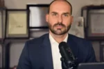 Polícia Federal decide pela demissão de Eduardo Bolsonaro por abandono de cargo