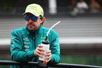 Fernando Alonso condiciona permanência na Fórmula 1 ao prazer de pilotagem