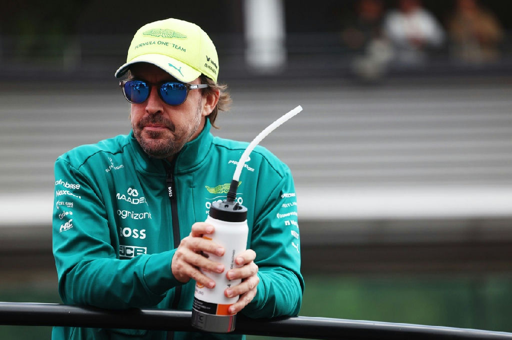 Fernando Alonso condiciona permanência na Fórmula 1 ao prazer de pilotagem