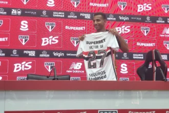 Victor Sá chega ao São Paulo impulsionado por laços familiares e emoção