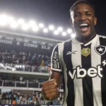 Botafogo encaminha transferência de Elias Manoel para o futebol mexicano