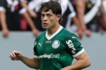 Agustín Giay desfalca Palmeiras contra o Coritiba após lesão no tornozelo