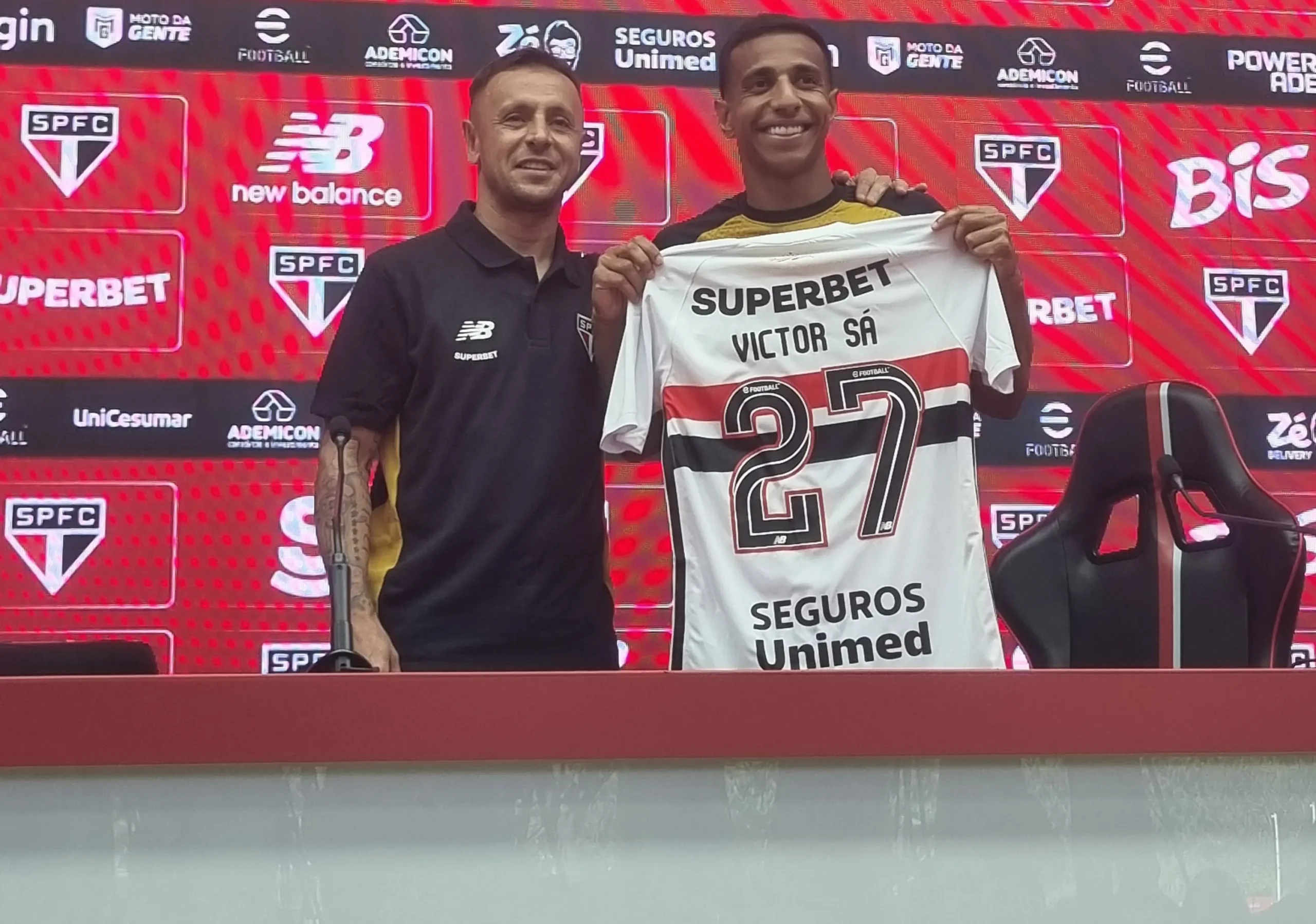 Victor Sá projeta papel tático no São Paulo e busca entrosamento rápido com o time