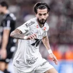 Racing recebe Lautaro Díaz por empréstimo do Cruzeiro após saída do atacante do Santos