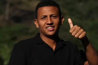 Kauan Toledo garante permanência no Botafogo com novo contrato até 2029
