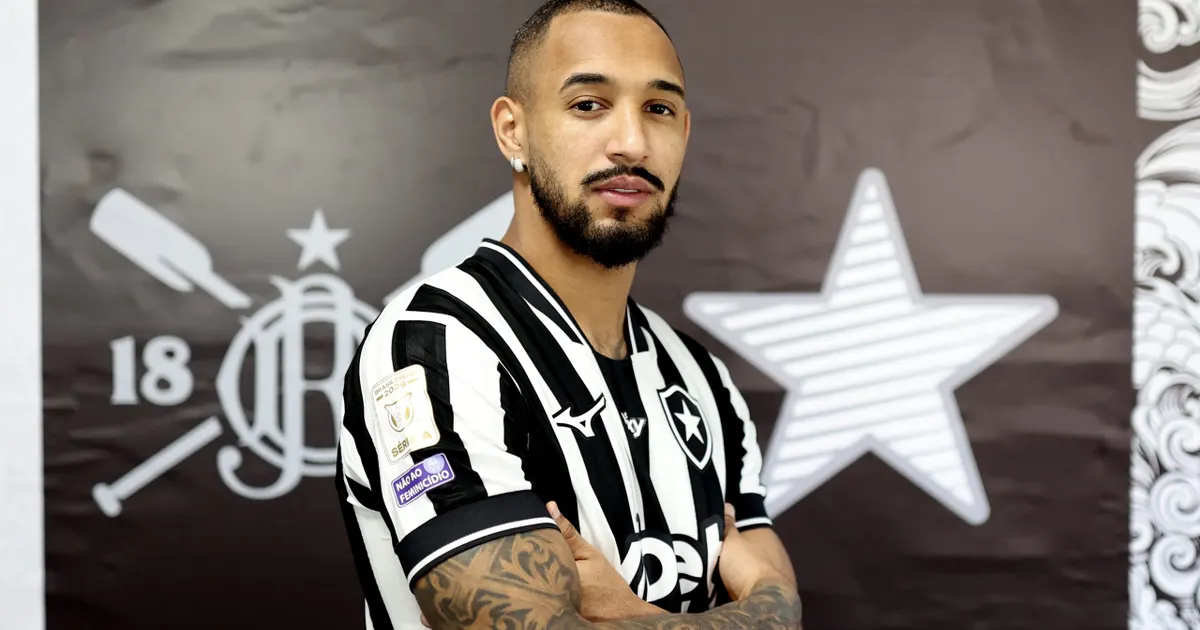 Lucas Monzón é regularizado e fica à disposição do Botafogo para o Brasileirão