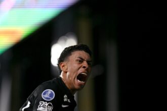 Vasco aposta em trunfo colombiano para superar o Independiente Medellín na Sul-americana