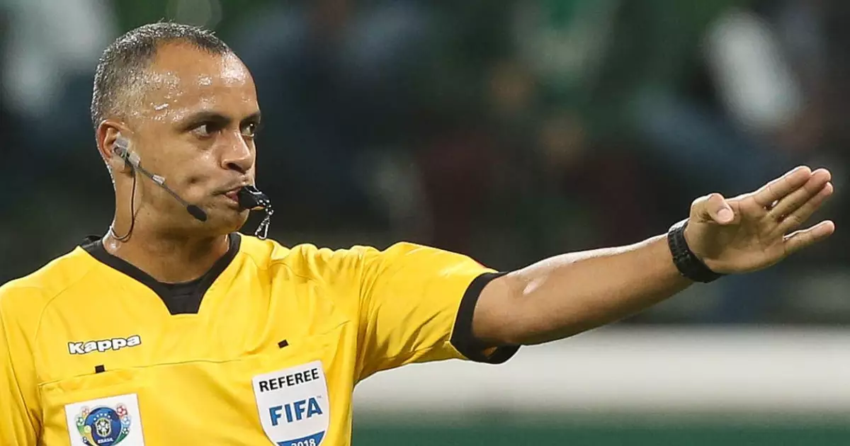 Arbitragem de elite define o clássico entre Fluminense e Vasco na Copa do Brasil