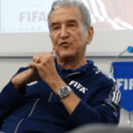 Carlos Alberto Parreira permanece em tratamento intensivo após 35 dias de internação