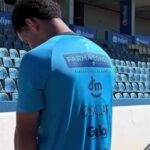 Atacante é expulso antes de jogo da Copa Paulista por urinar no banco
