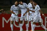 Santos goleia na Sul-americana e renova esperanças da torcida