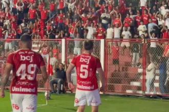 Vila Nova vence Fortaleza e assume vice-liderança da Série B