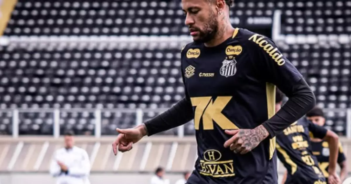 Neymar prioriza preparação física no Santos enquanto disputa torneio de pôquer