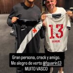 Guarín Vasco: ex-jogador visita concentração do clube em Medellín e reforça laços