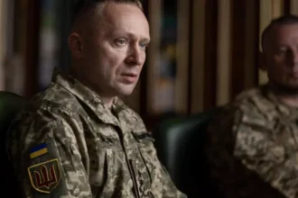 Comando militar ucraniano: Zelensky substitui chefe do Exército em meio a pressões por modernização