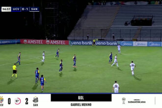Gabriel Menino amplia vantagem do Santos com gol decisivo na Sul-americana