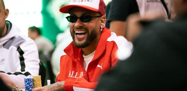 Santos realiza pagamento milionário para abater dívida com Neymar