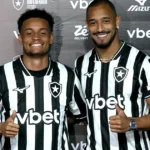 Botafogo oficializa contratação de Paulinho e Lucas Monzón para o elenco