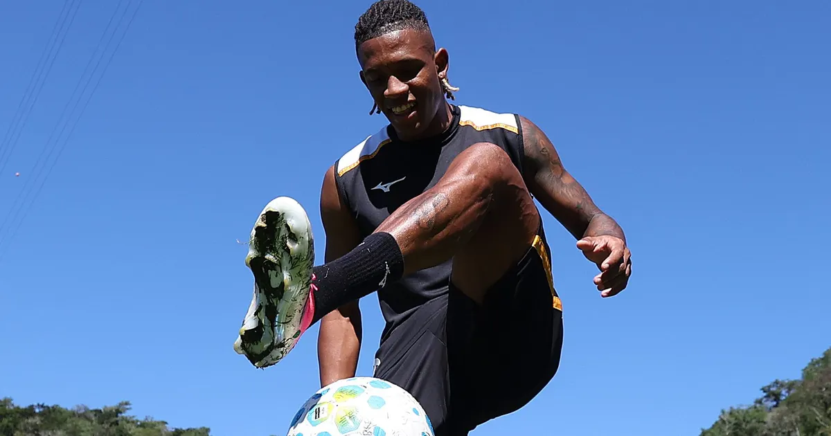Danilo ganha vaga no Botafogo contra o Vitória em meio a interesse do Palmeiras