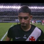 Gustavo Guimarães critica arbitragem após revés do Vasco diante do Santos