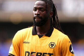 Tolu Arokodare paralisa treino do Wolverhampton após ter transferência negada