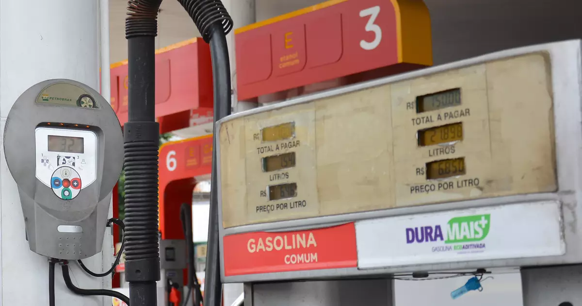 MPF quer barrar aumento de etanol na gasolina e cobra R$ 500 milhões da União por danos morais