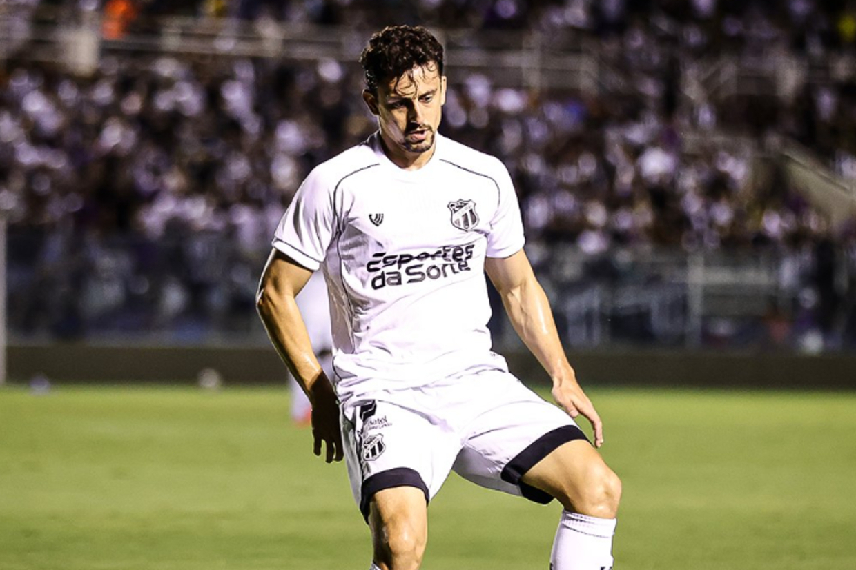 Ceará e CRB medem forças em confronto decisivo no gramado