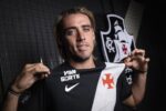 Cláudio Spinelli assume a artilharia isolada do Vasco em 2026