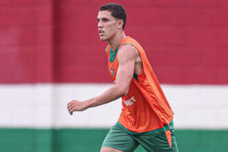 Saída de Davi Schuindt do Fluminense gera críticas contundentes de José Ilan