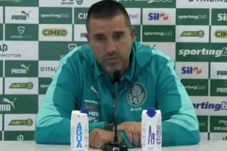 João Martins comenta especulações sobre Danilo e reafirma foco no elenco do Palmeiras