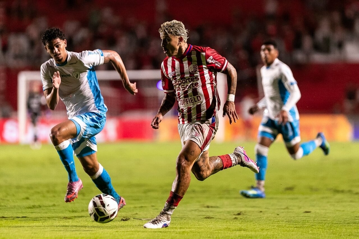 Náutico supera Londrina em confronto decisivo no estádio