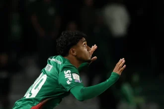 Heittor celebra estreia profissional no Palmeiras e projeta sequência com Abel Ferreira