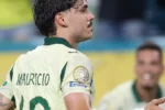 Maurício reafirma compromisso com o Palmeiras após brilhar em campo