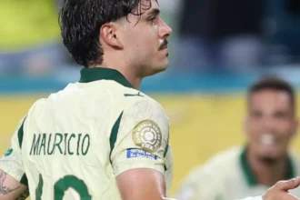 Maurício reafirma compromisso com o Palmeiras após brilhar em campo
