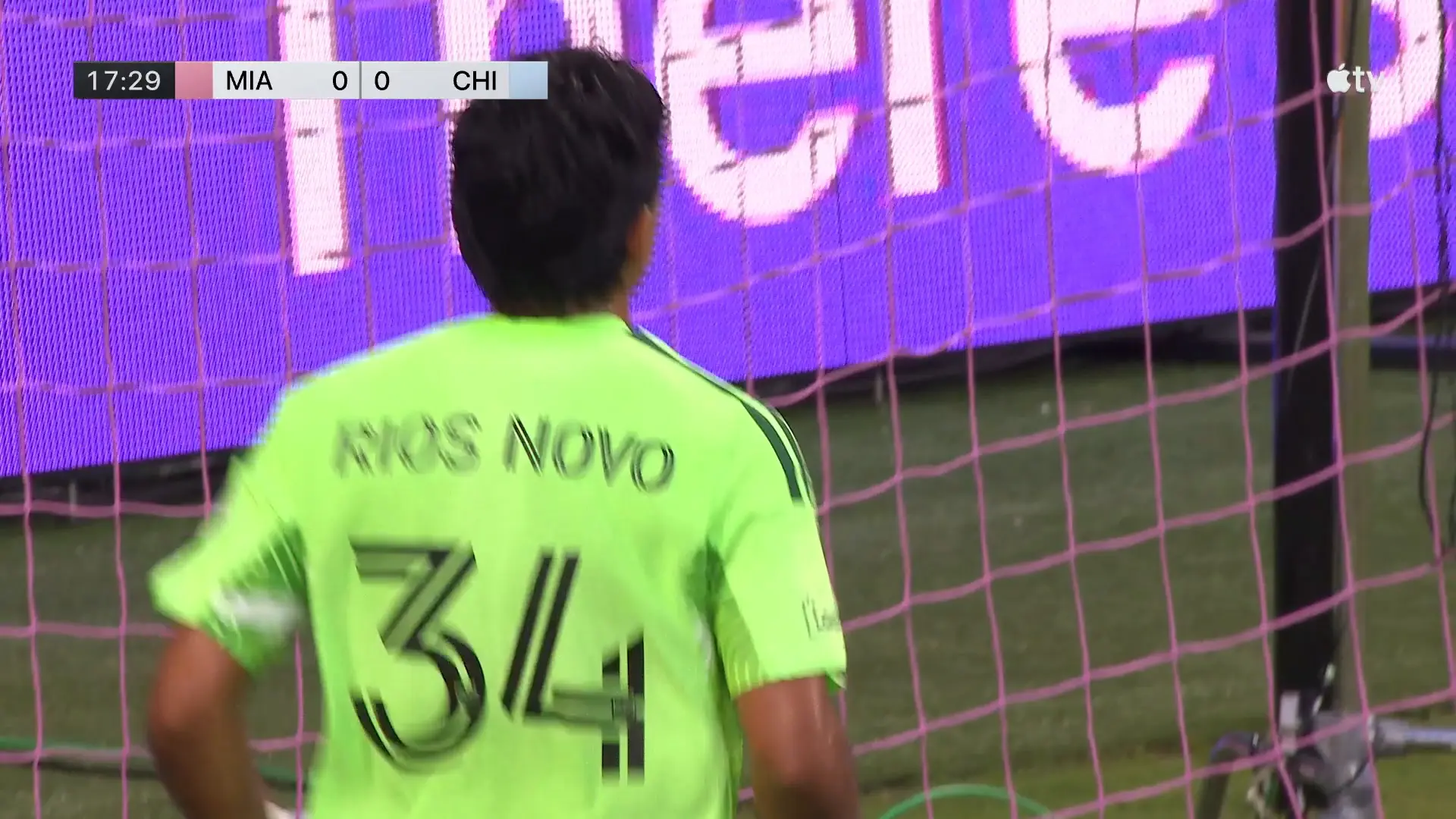 Pressão de Lewandowski resulta em gol contra do Inter Miami aos 17 minutos
