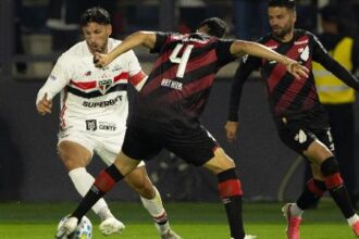 Crise psicológica coloca São Paulo em risco iminente no Campeonato Brasileiro