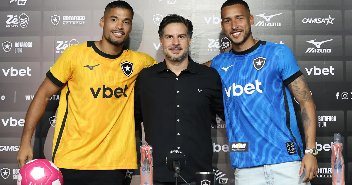 Botafogo define disputa pela titularidade no gol com Warleson e Gabriel Batista