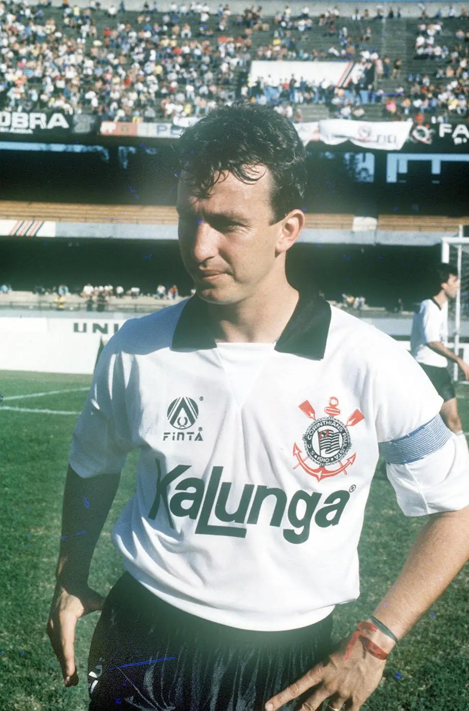 Neto completa 37 anos de sua estreia histórica com a camisa do Corinthians