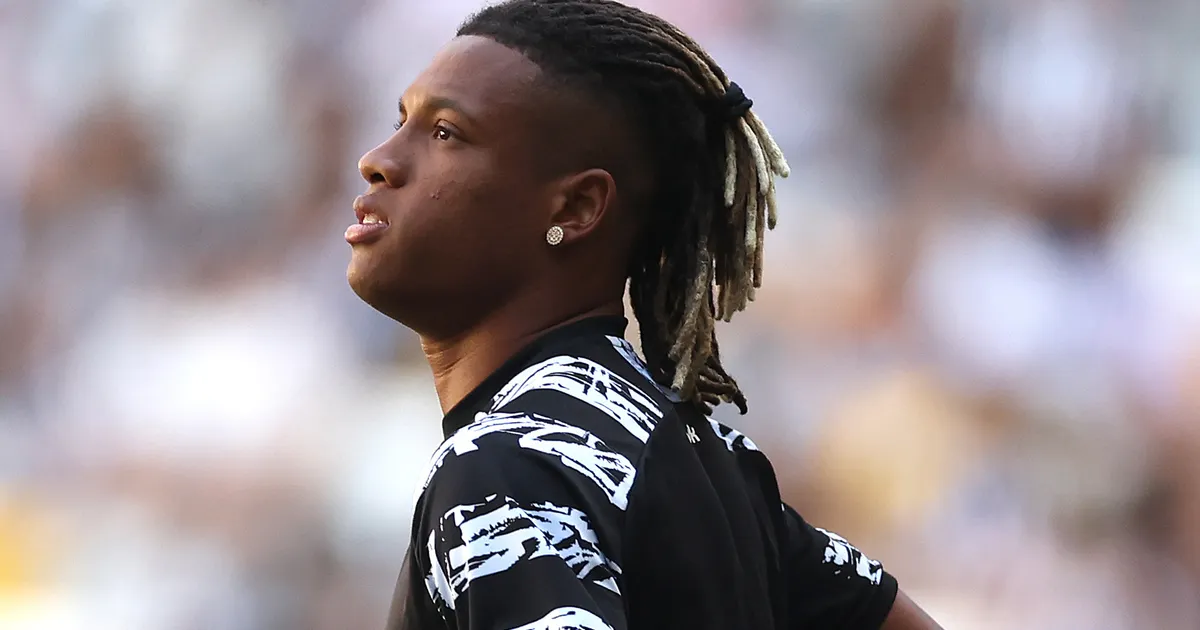 Negociação de Danilo pelo Botafogo enfrenta impasse com exigências do Zenit