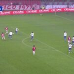 Estreia de Gabriel Pec no Cruzeiro termina em fratura após falta dura de Victor Gabriel