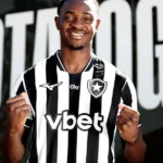 Domingos Andrade tem nome publicado no BID e fica à disposição do Botafogo