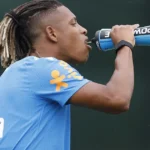Manchester United mantém monitoramento sobre volante Danilo do Botafogo