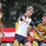 São Paulo inicia preparação para duelo contra o Flamengo com desfalque na defesa