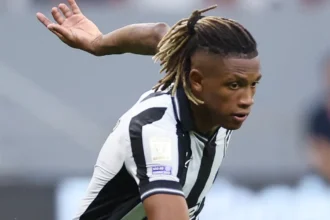 Zenit eleva oferta por Danilo e destina valor milionário a intermediários