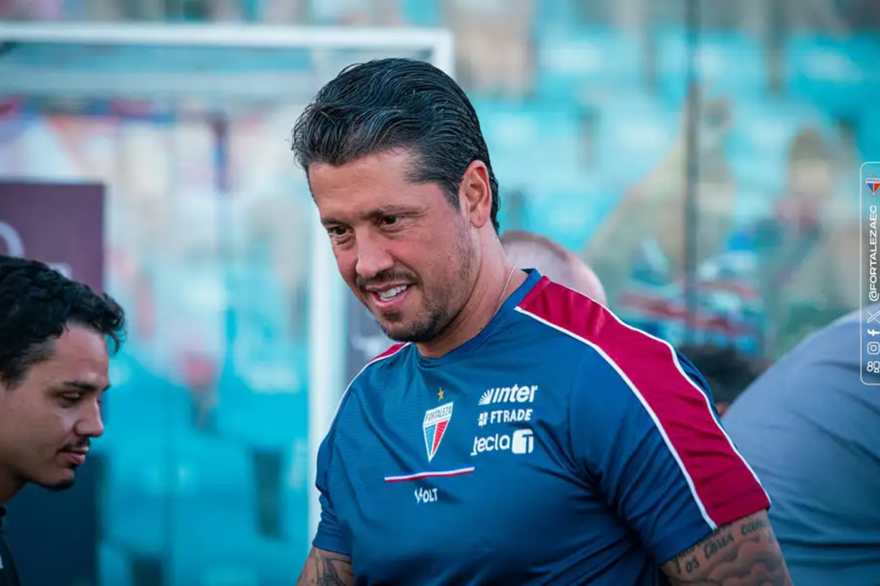 Fortaleza oficializa desligamento do técnico Thiago Carpini
